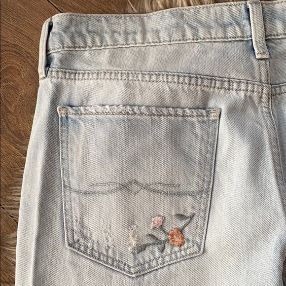 Lucky Brand Sienna Floral Embroidered Jeans BNWOT - Picture 13 of 14